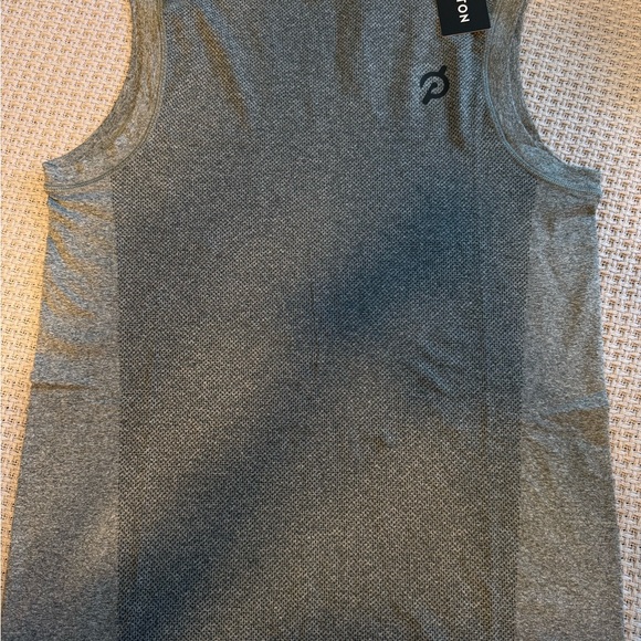 NWT Peloton Seamless Tank Athletic Top - Picture 2 of 4